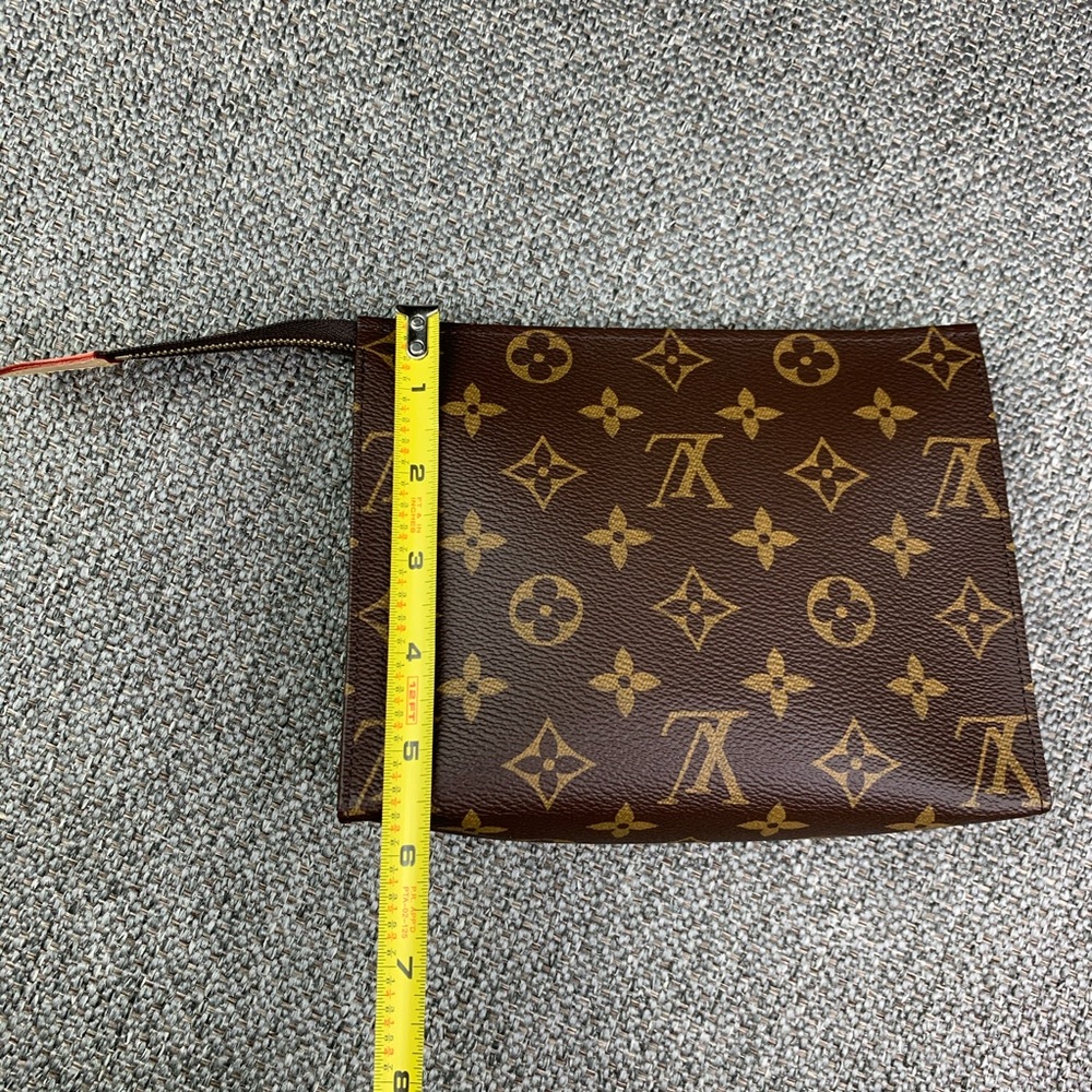 ❇️ 2020 Brand New Louis Vuitton Toiletry Pouch 19 - Picture 8 of 11